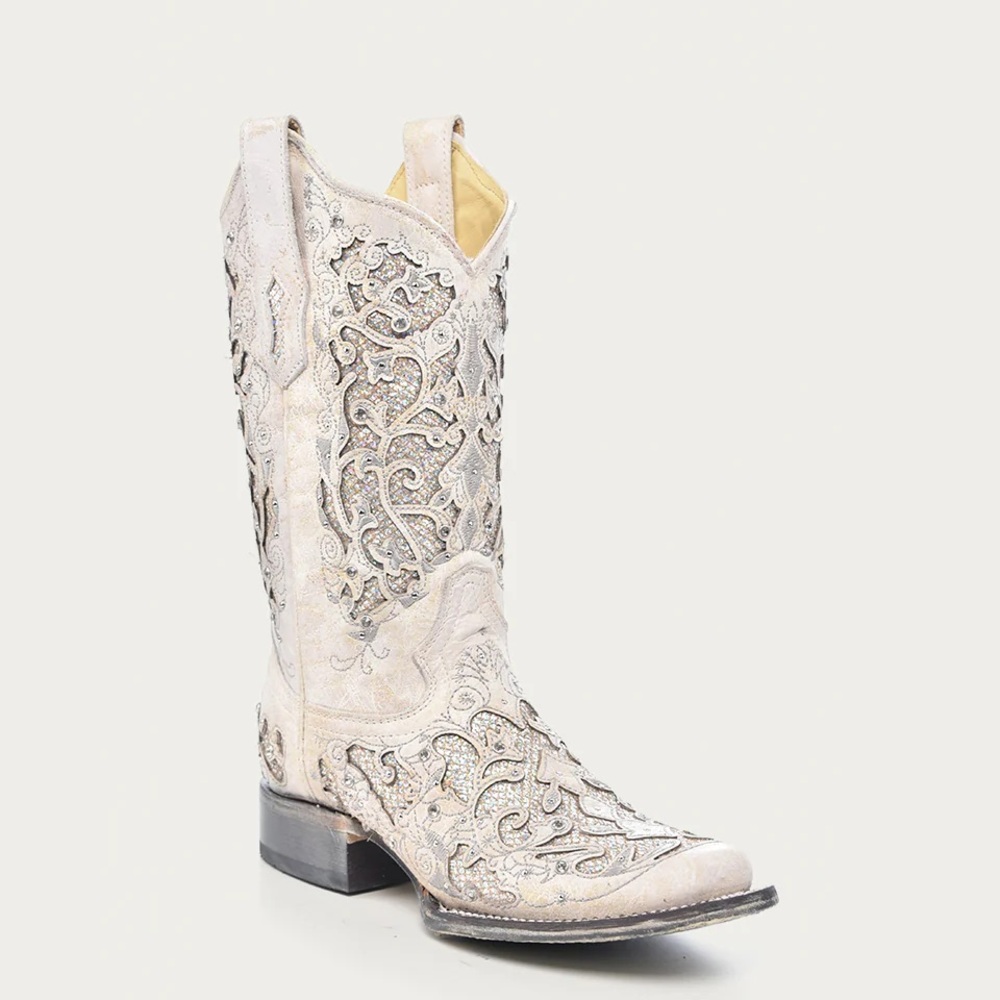 COPY - Embroidered White Cowboy Boots